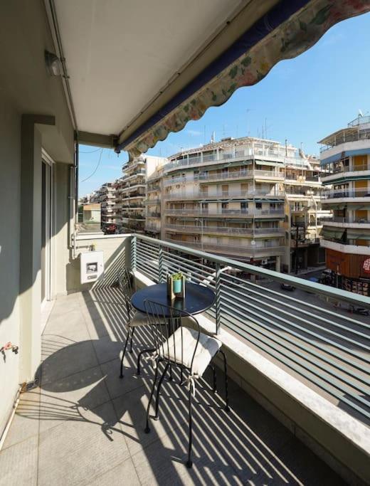 Twin Superior Suites Thessaloniki Exterior photo