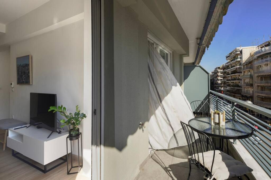 Twin Superior Suites Thessaloniki Exterior photo